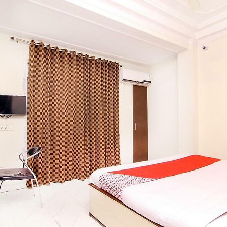 Oyo 14345 Hotel Panchsheel Varanasi Exterior photo