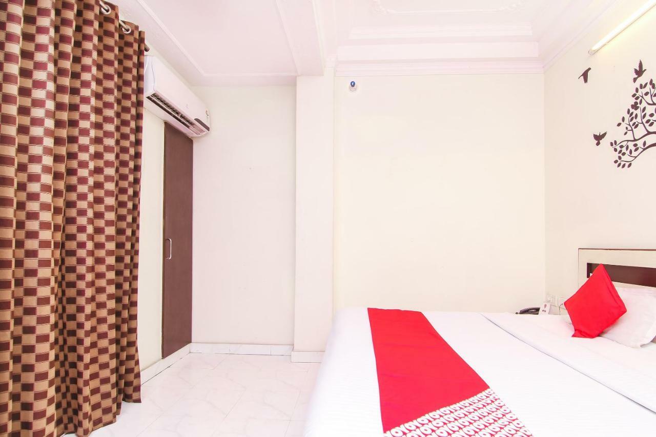 Oyo 14345 Hotel Panchsheel Varanasi Exterior photo